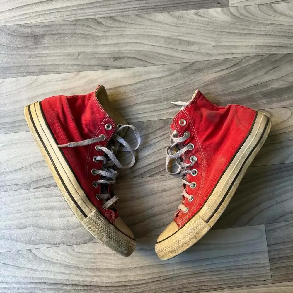 Vintage Y2K Converse Chuck Taylor All Star Red High Top Sneakers